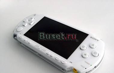 PSP, белая, 4gb memorystick. в упаковке Москва