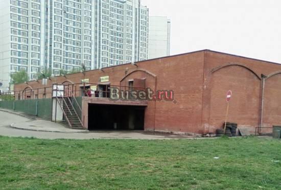 Гараж-бокс в двухэтажном гаражном комплексе Москва