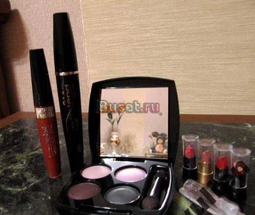 Тени, блеск для губ, тушь avon + пробники Москва