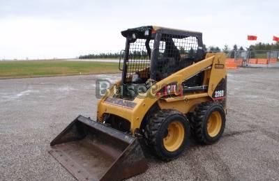 Мини-погрузчик Caterpillar 226B Санкт-Петербург