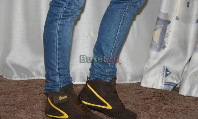 Оригинальные замшевые кроссовки почти новые Санкт-Петербург