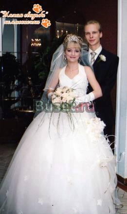 Нежное свадебное платье шампань с золотой лентой Москва