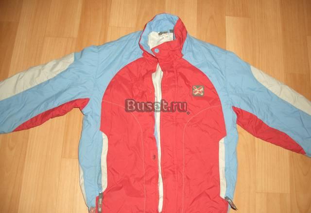 Продаю куртку для девочки Москва