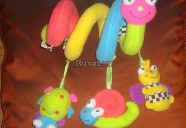 Подвески для кроватки и коврика Москва