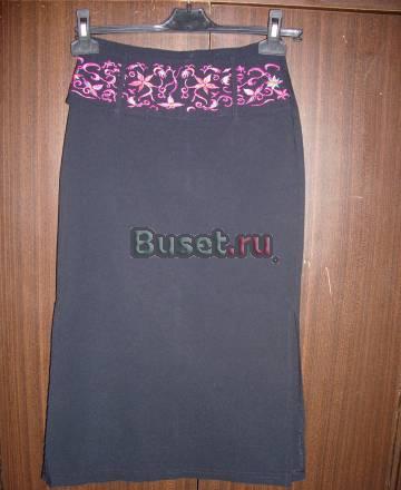 Юбка черная с вышивкой Москва