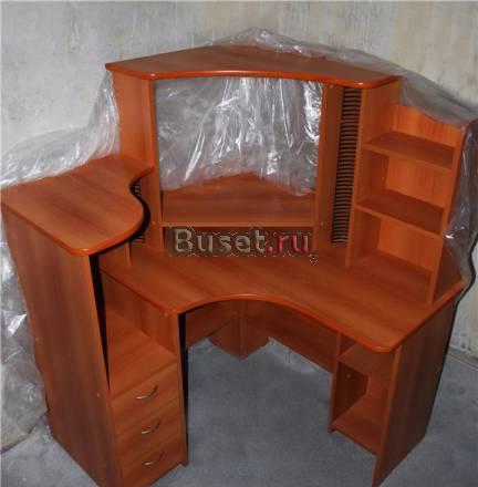 Угловой компьютерный стол б/у в хорошем состоянии Москва