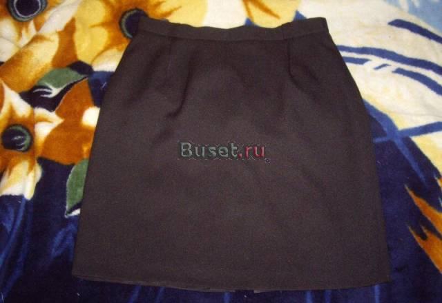 Черная прямая юбка, р. 46/48 Москва