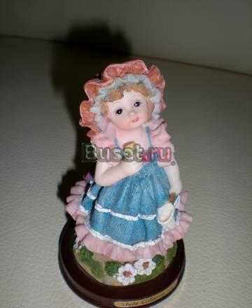 Статуэтка девочка Москва
