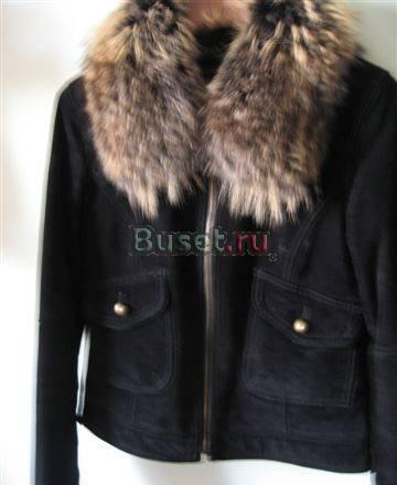 Куртка из мягкой замши с мехом енота. Дорогая Москва