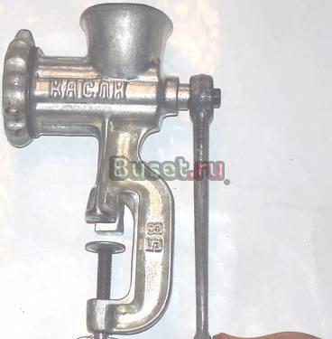 Мясорубка ручная. Касли. СССР Москва