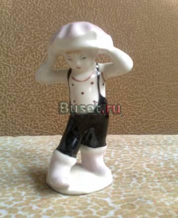 Фарфор мальчик в шляпе Санкт-Петербург
