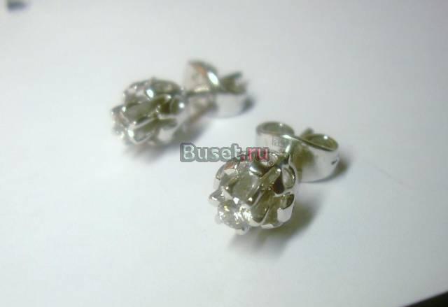 Шикарные пуссеты с брильянтами Москва