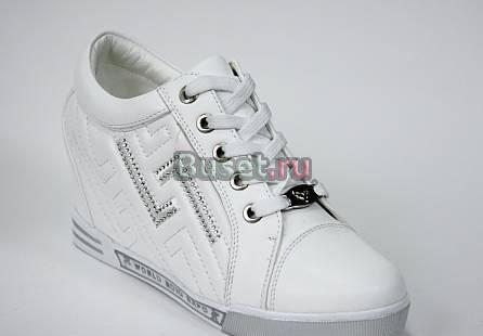 Кроссовки женские Москва