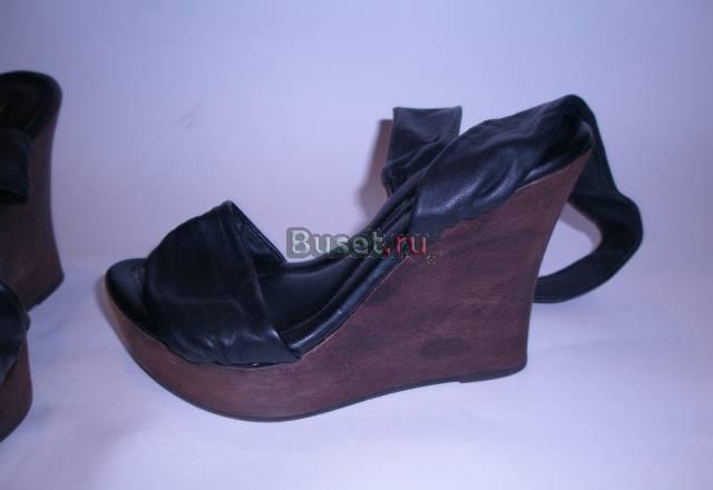 Босоножки кожа на танкетке, р.35,5 Москва