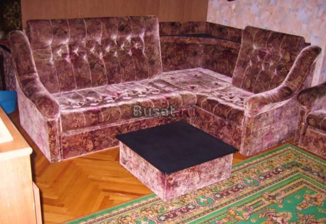 Комплект мягкой мебели с журнальным столиком Санкт-Петербург