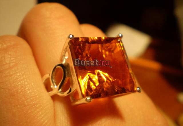 Серебрянное колечко с лабораторным топазом, новое Москва