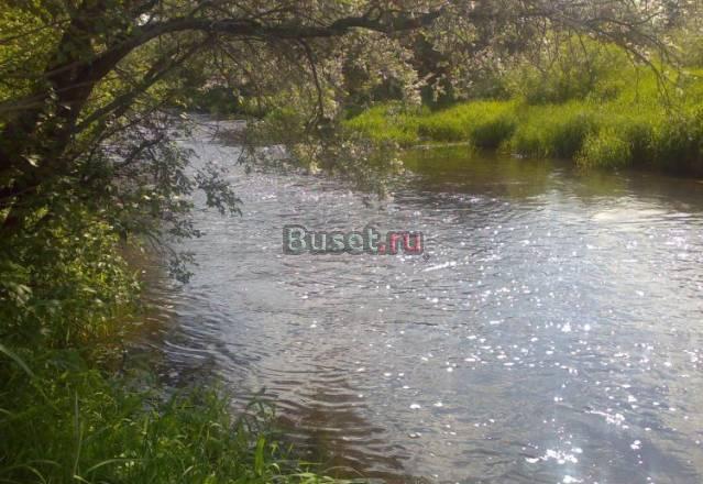 40 соток у берега речки в деревне, ижс Москва