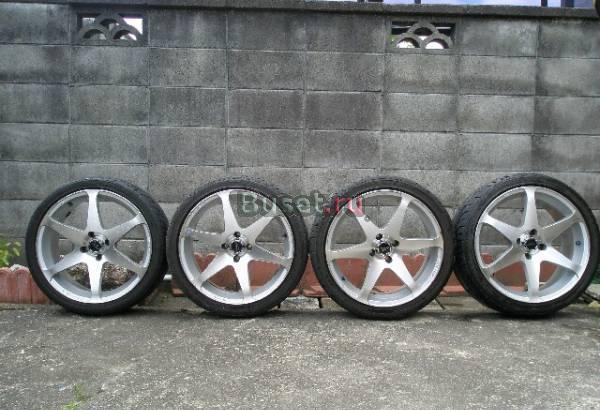Hokuto Racing 4х100 с резиной Federal 205 40 17 Москва
