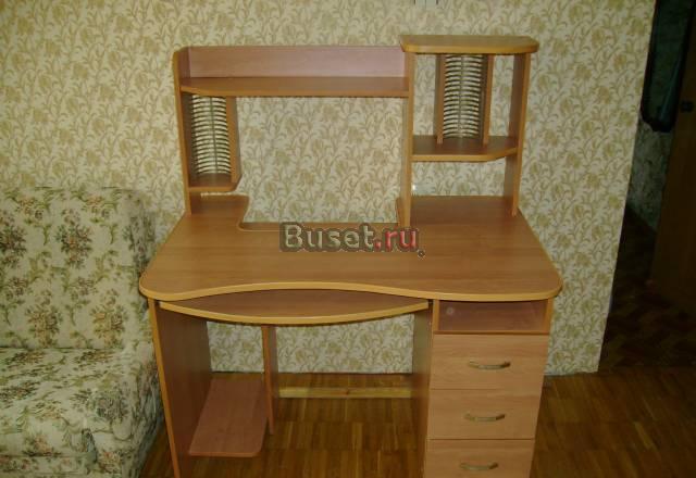 Продам компьютерный стол (1140 х 800 х 1370мм) б/у Москва