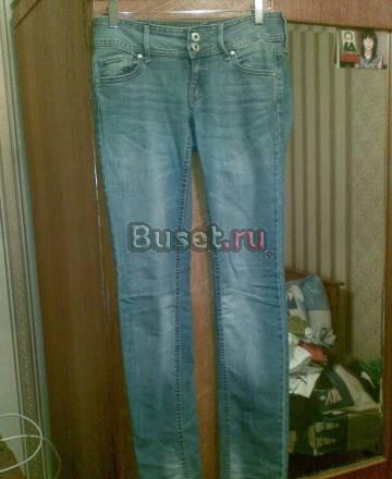 Джинсы  Mango за 500 р Москва