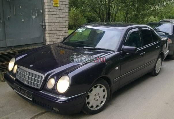 Mercedes E-klasse, 1997 Санкт-Петербург