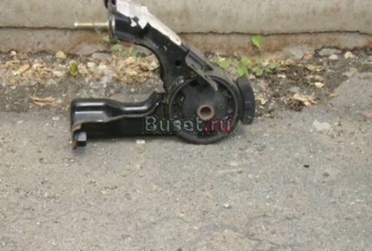 Подушку двс на ам Тойота- Королла -2004 гв Челябинск