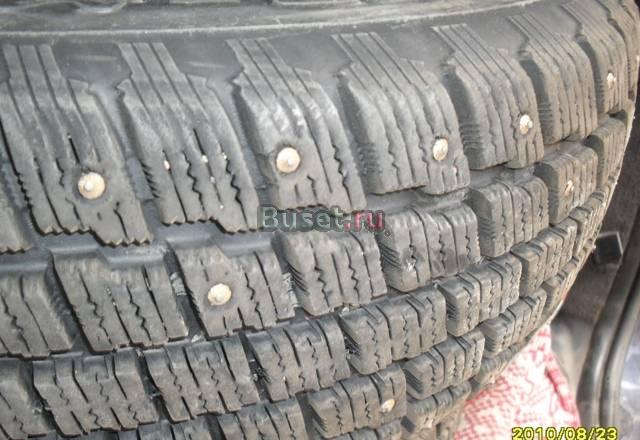 Шины зимние 205-70R15 с шипами Санкт-Петербург
