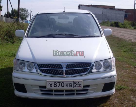 Nissan Presage, 1999 Болотное