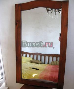 Зеркало в деревянной раме в стиле модерн Москва