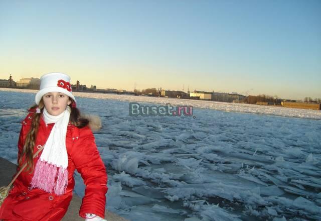Пальто демисезонное для девочки б/у Москва