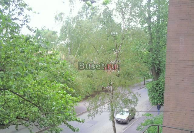 Продается 3- комн квартира 93 квадратных метра у м Санкт-Петербург