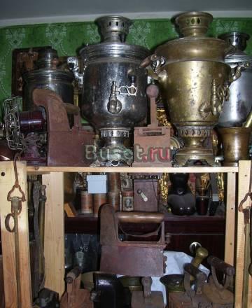 Самовар старинный, с подстаканниками, утюг,чайник Москва