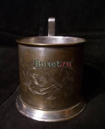 Подстаканники разные, самовар древний, утюги Москва