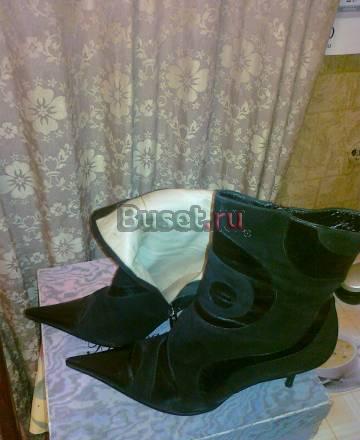 Продаю женские сапожки Москва
