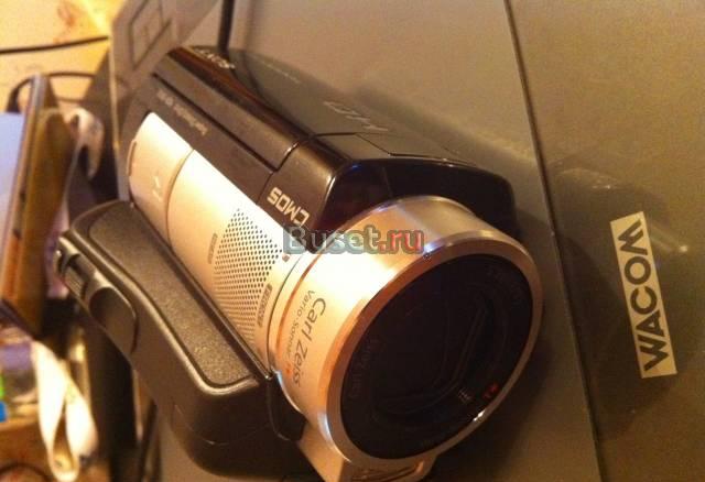Продам видеокамеру Sony HDR-SR10 в отличном состоя Москва