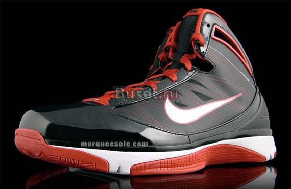 Продаю новые кроссовки Nike Hyperize Москва
