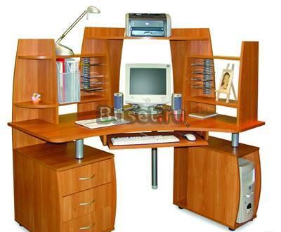 Продам в Москве Большой угловой компьютерный стол Москва