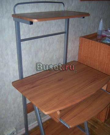 Продам компьютерный столик,в хорошем состоянии Москва