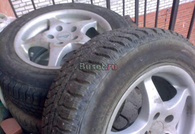 3 Шины зимние на дисках Continental 195-65 R15 Санкт-Петербург