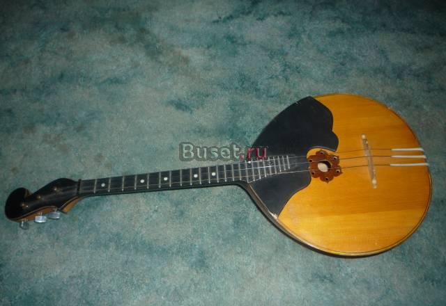 Домра в хорошем состоянии Москва