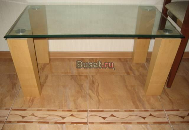 Столик Москва