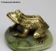 Лягушка - бронзовая статуэтка на яшме превью 465499.